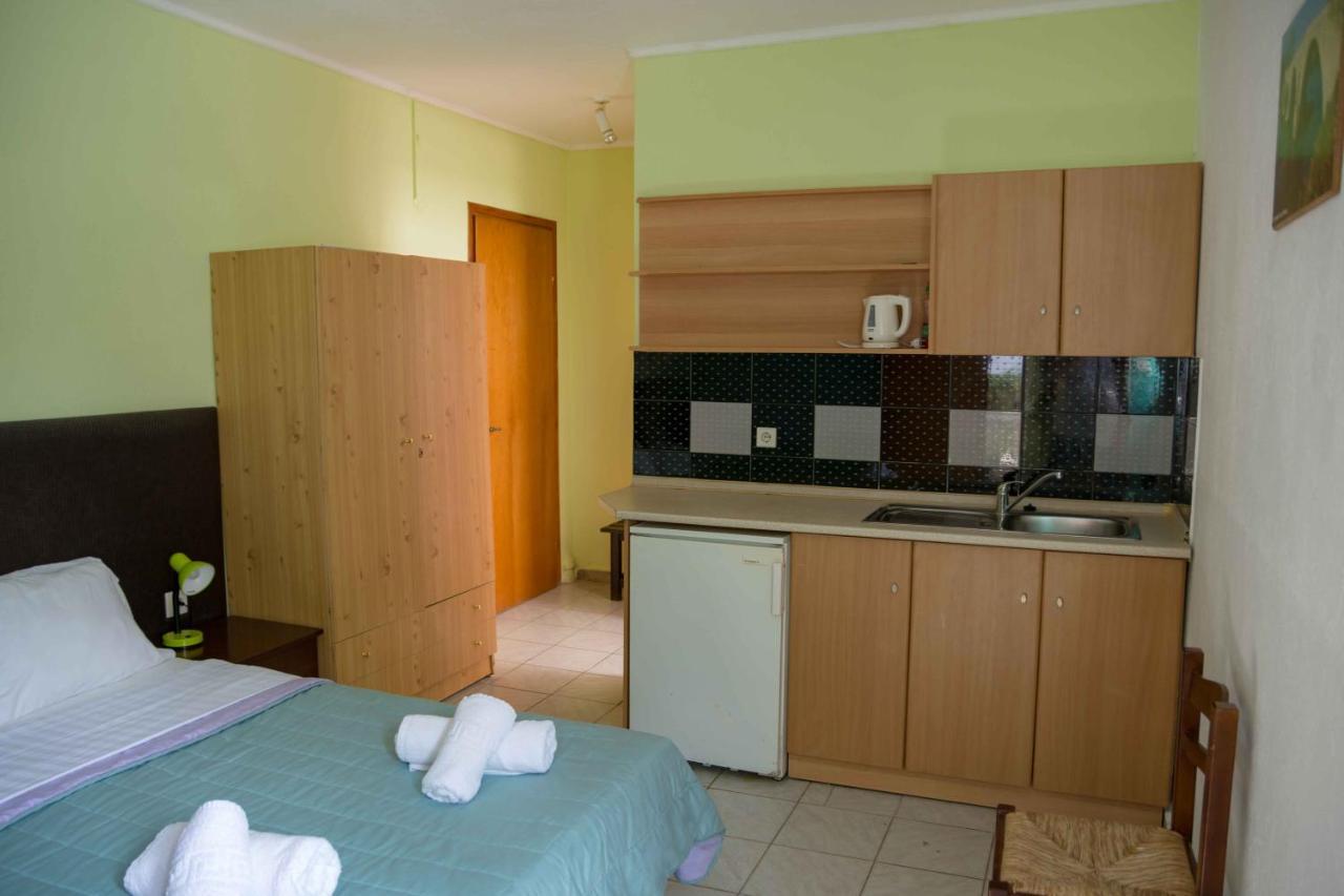 Hotel Melissa Gold Coast à Psakoudia Extérieur photo
