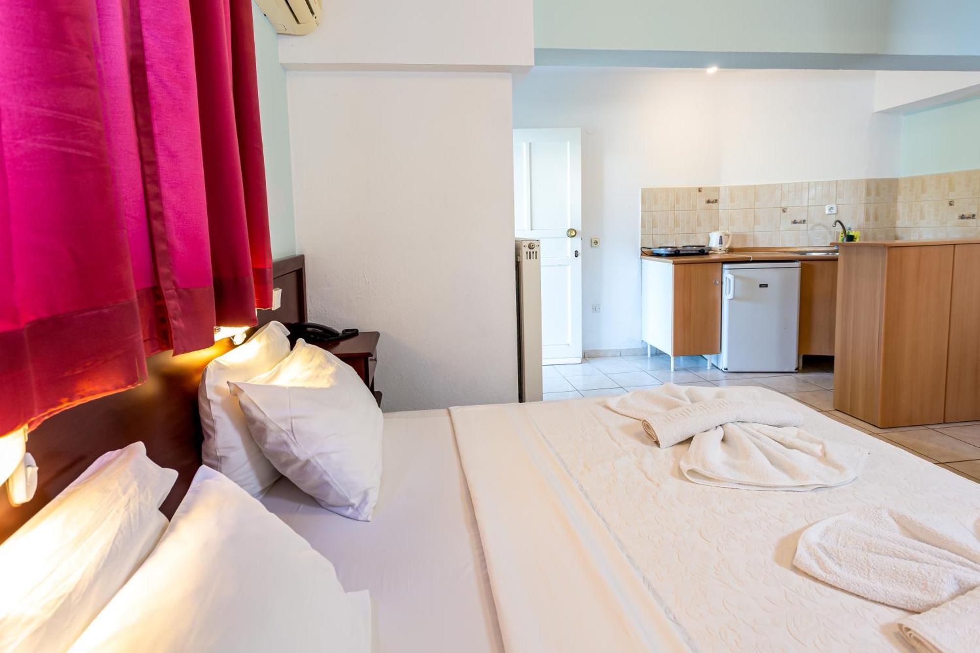 Hotel Melissa Gold Coast à Psakoudia Extérieur photo
