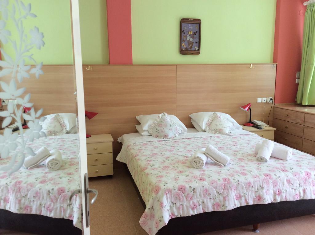 Hotel Melissa Gold Coast à Psakoudia Extérieur photo